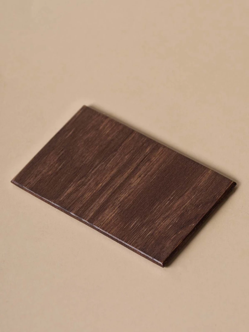 Próbki kolorów drewna sosnowego