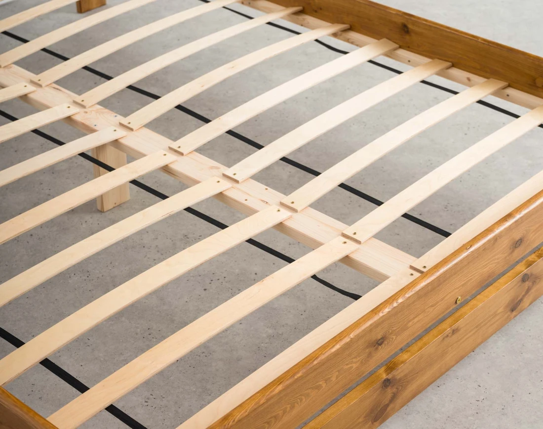 Łóżko sosnowe Lidia 160x200 dąb