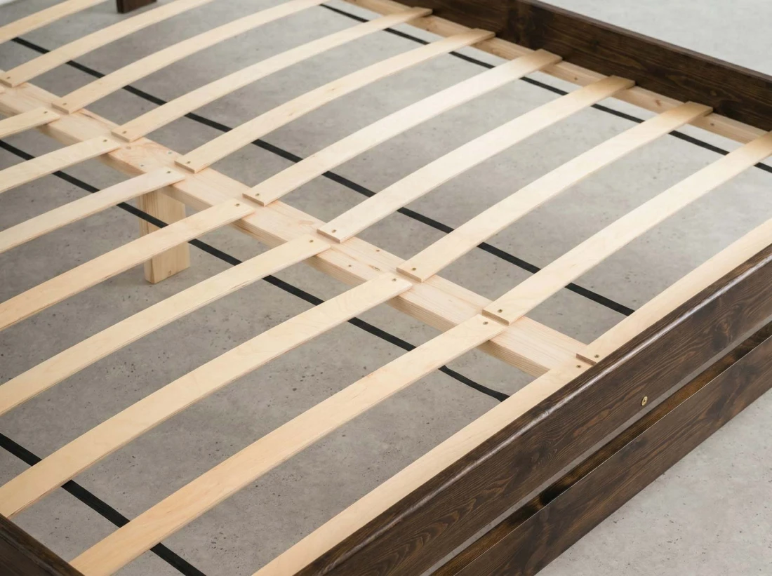 Łóżko sosnowe Lidia 160x200 orzech