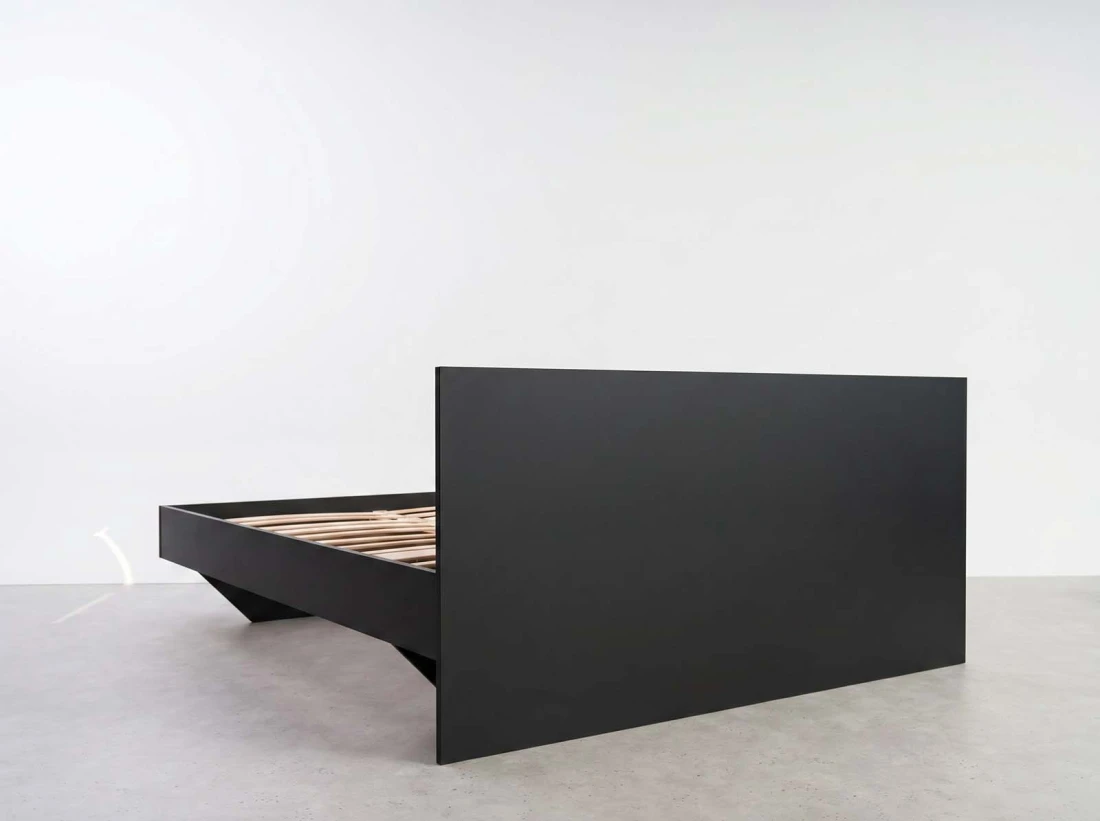 Łóżko lewitujące 140x200 czarne DM2 z płyty meblowej