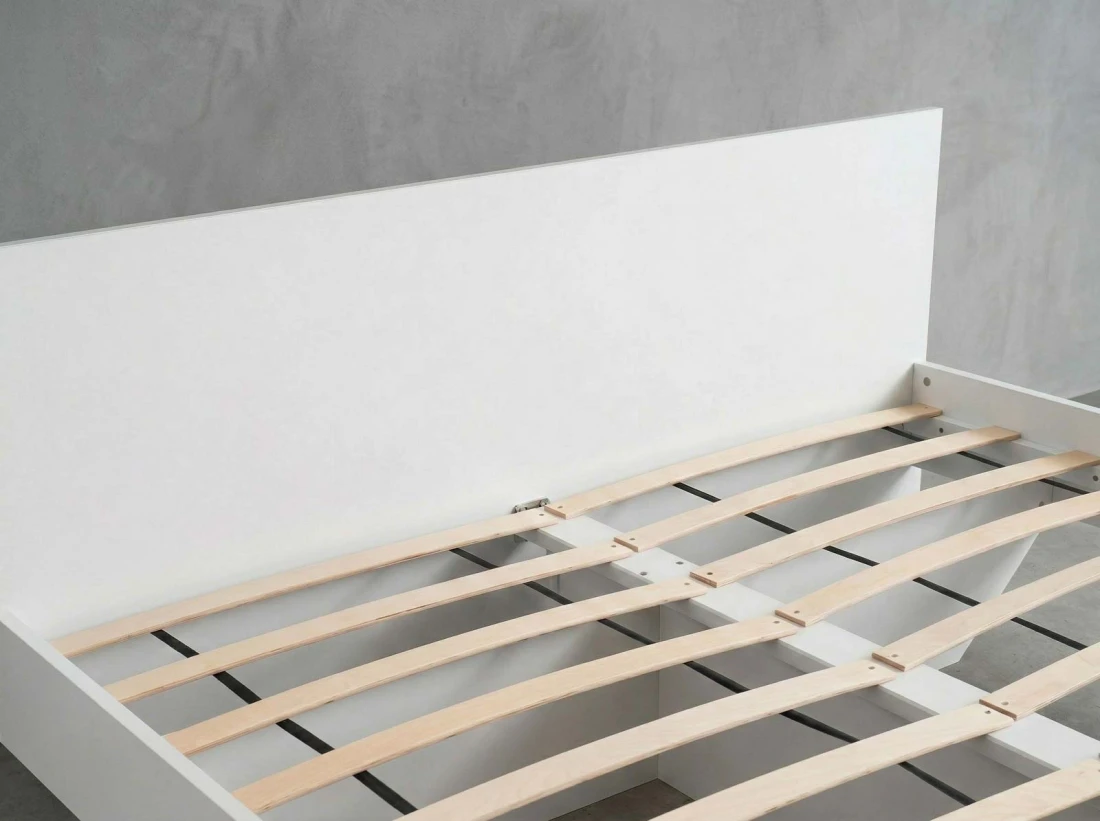 Łóżko lewitujące 180x200 białe DM2 z płyty meblowej