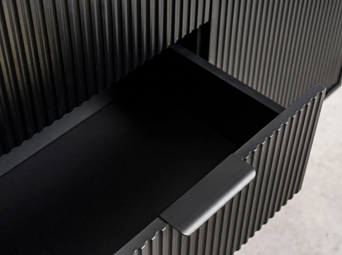 Komoda z szufladami 6S 118x39 cm Riff Czarna